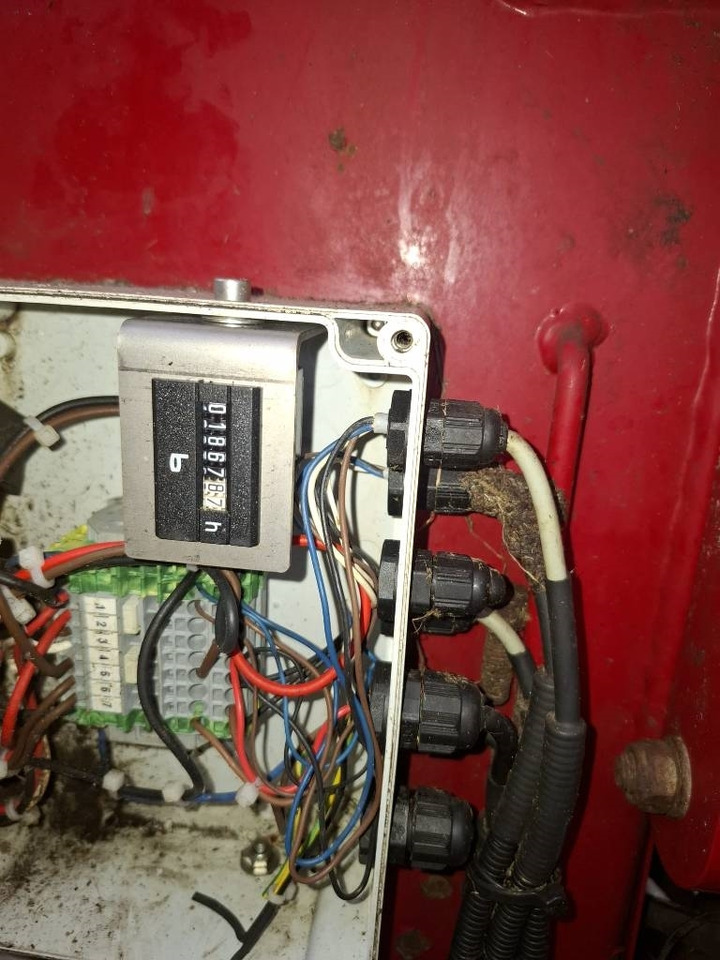 Vredo ZB3-9175 bemester - Penyebar kotoran: gambar 5 Vredo ZB3-9175 bemester - Penyebar kotoran: gambar 5