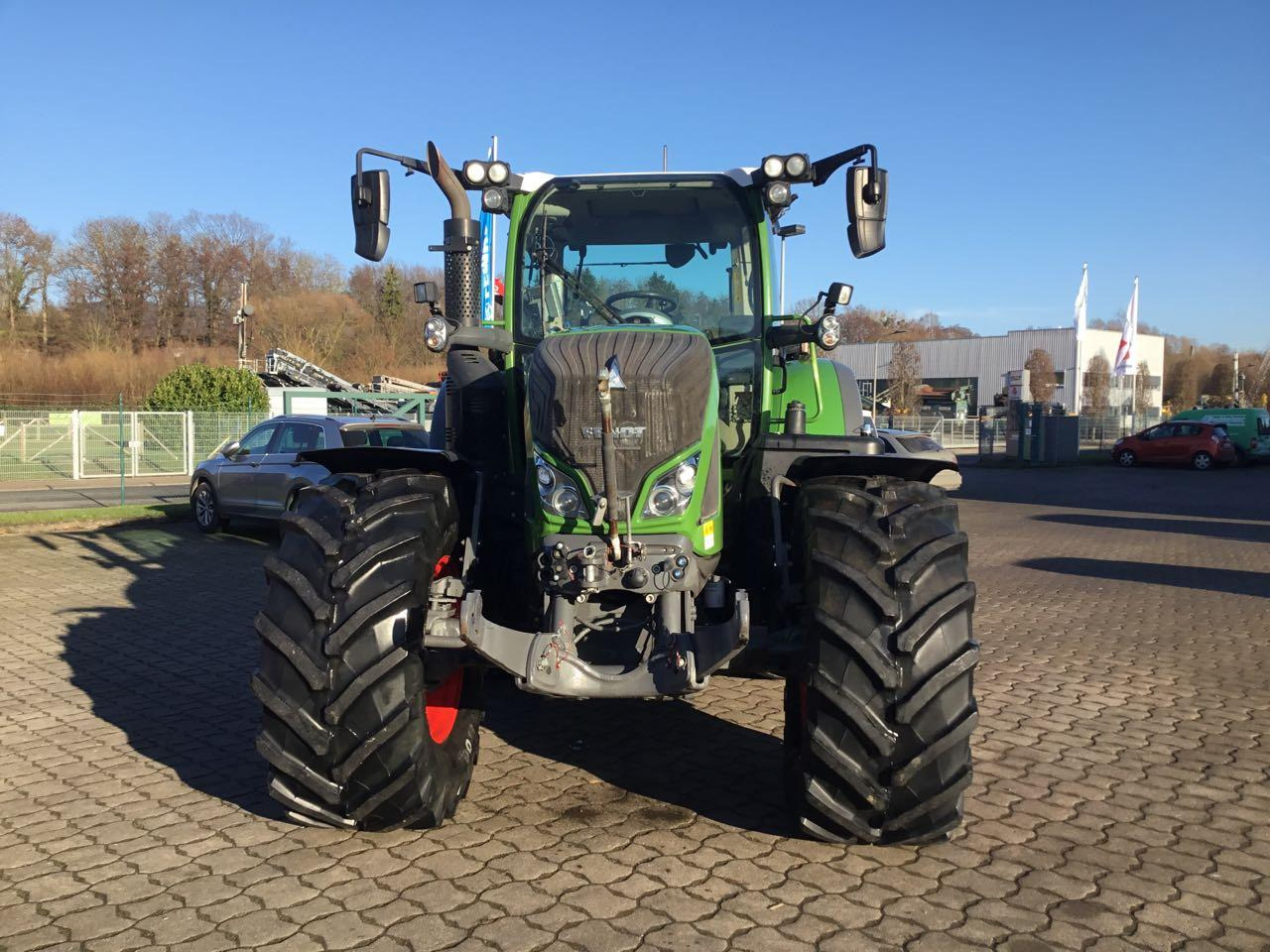 Fendt 718 Vario S4 - Traktor: gambar 2 Fendt 718 Vario S4 - Traktor: gambar 2