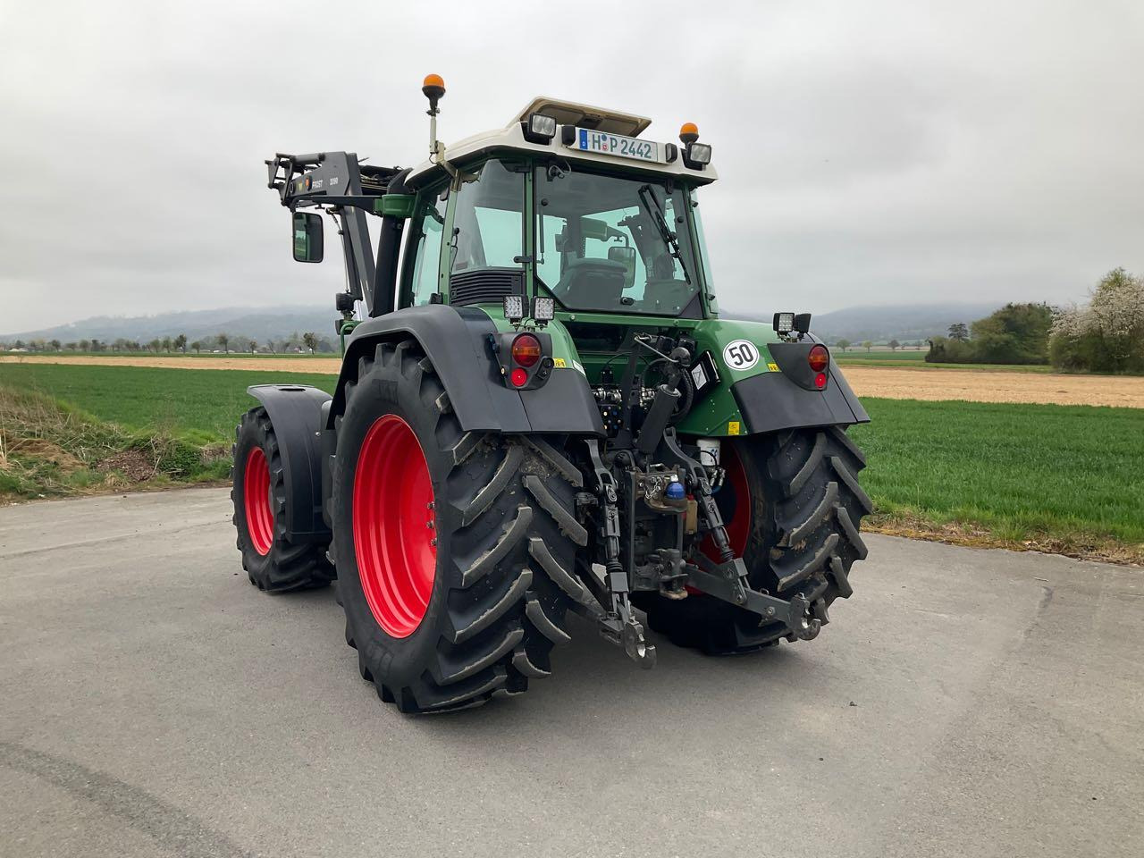 Fendt Vario 818 - Traktor: gambar 3 Fendt Vario 818 - Traktor: gambar 3