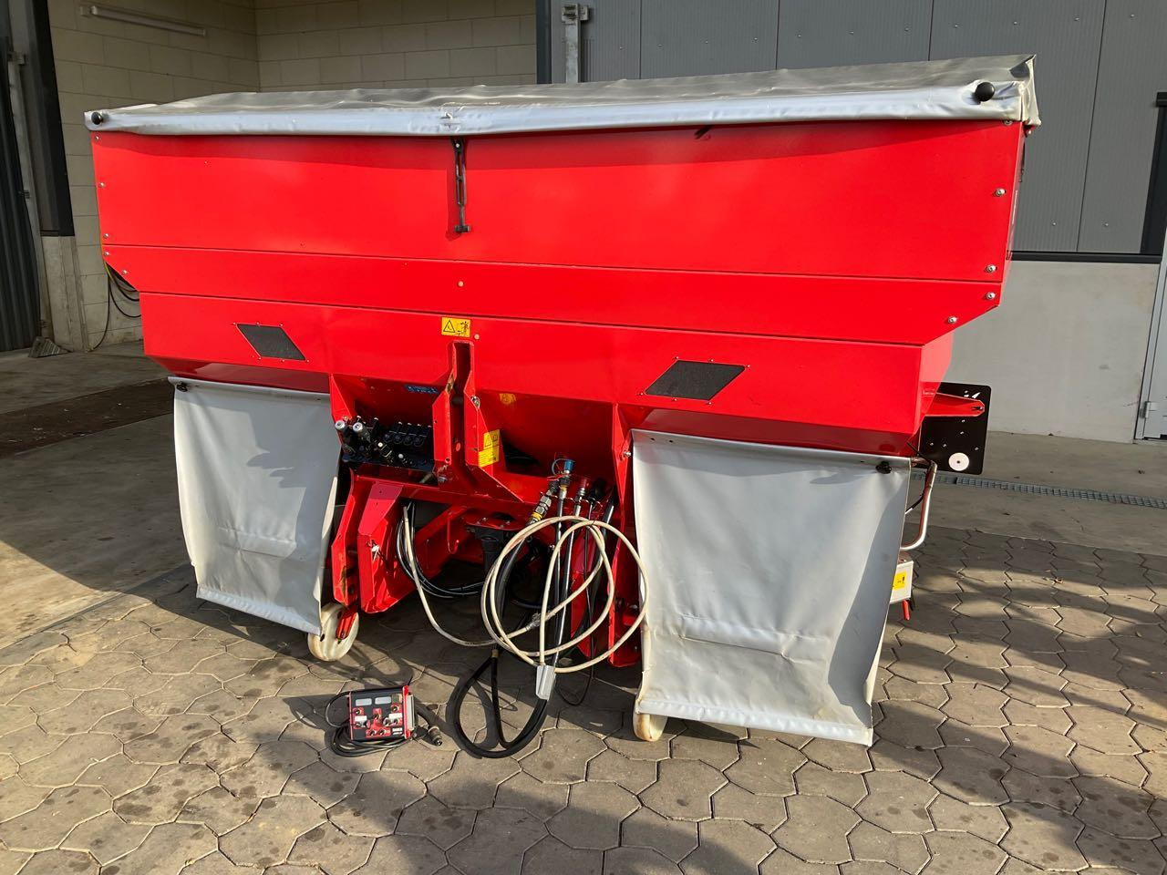 Rauch Axera H - Penyebar pupuk: gambar 3 Rauch Axera H - Penyebar pupuk: gambar 3