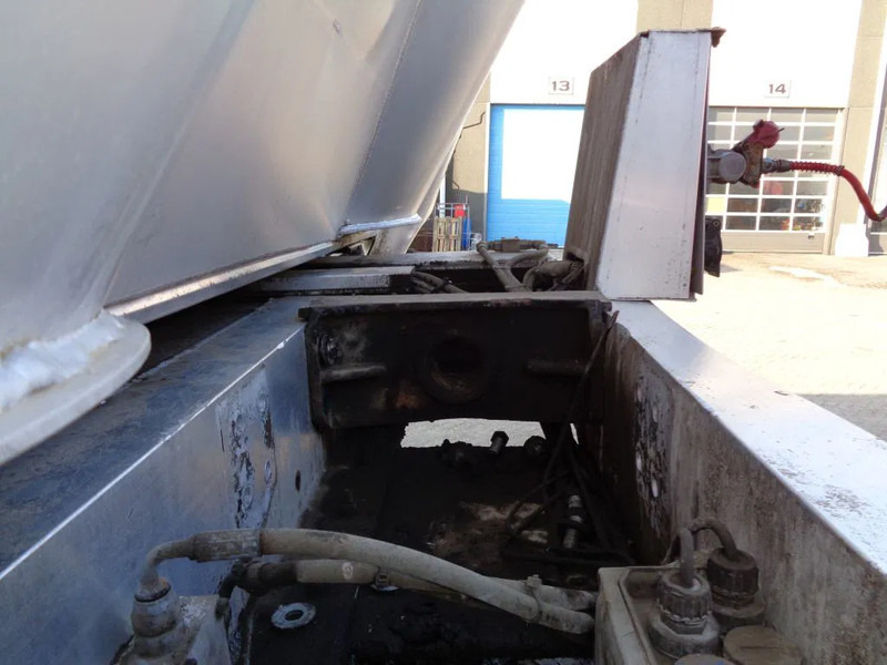 Semi-trailer jungkit Benalu BEN + 24 CUB + Piston BROKEN: gambar 11