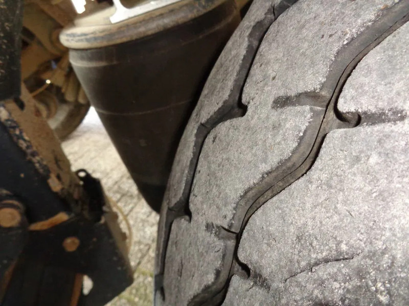 Semi-trailer jungkit Benalu BEN + 24 CUB + Piston BROKEN: gambar 19
