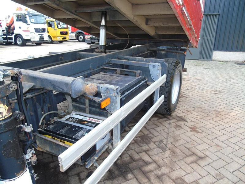 DAF CF 75.240 ATI + EURO 2 + HIAB 090 + 3SIDE TIPPER - Truk derek: gambar 5 DAF CF 75.240 ATI + EURO 2 + HIAB 090 + 3SIDE TIPPER - Truk derek: gambar 5