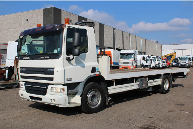 DAF CF 75.310 + HYDROLIC PLATFORM + EURO 5 + REMOTE + MANUAL - Truk pengangkut mobil: gambar 2 DAF CF 75.310 + HYDROLIC PLATFORM + EURO 5 + REMOTE + MANUAL - Truk pengangkut mobil: gambar 2