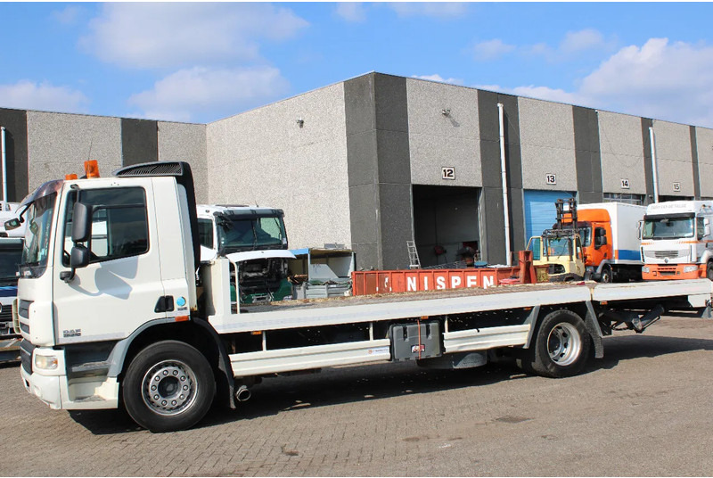 DAF CF 75.310 + HYDROLIC PLATFORM + EURO 5 + REMOTE + MANUAL - Truk pengangkut mobil: gambar 3 DAF CF 75.310 + HYDROLIC PLATFORM + EURO 5 + REMOTE + MANUAL - Truk pengangkut mobil: gambar 3