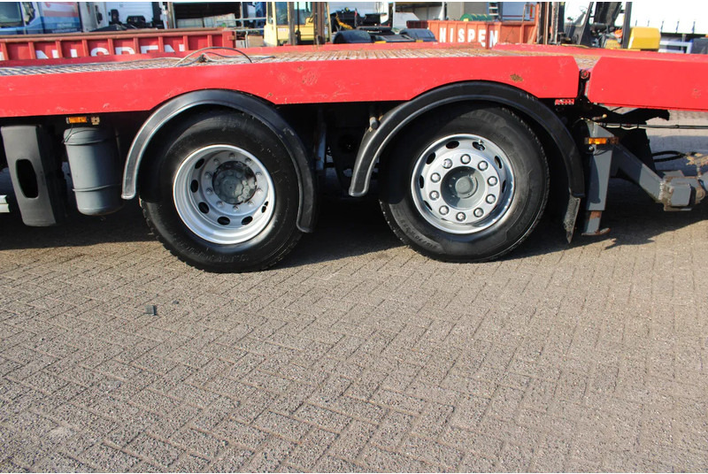 DAF CF 85.410 + EURO 5 + EXTENDABLE PLATFORM HYDROLIC + 6X2 + 3X IN STOCK / WINCH - Truk pengangkut mobil: gambar 4 DAF CF 85.410 + EURO 5 + EXTENDABLE PLATFORM HYDROLIC + 6X2 + 3X IN STOCK / WINCH - Truk pengangkut mobil: gambar 4