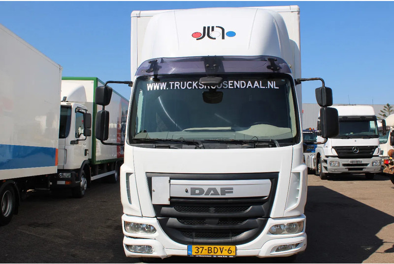 DAF LF 210 + EURO 6 + LIFT - Truk box: gambar 3 DAF LF 210 + EURO 6 + LIFT - Truk box: gambar 3