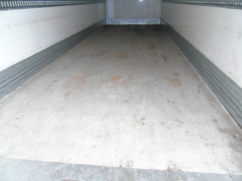 DAF LF 220 + CARRIER SUPRA 850 + 16T + EURO 6 - Truk berpendingin: gambar 5 DAF LF 220 + CARRIER SUPRA 850 + 16T + EURO 6 - Truk berpendingin: gambar 5