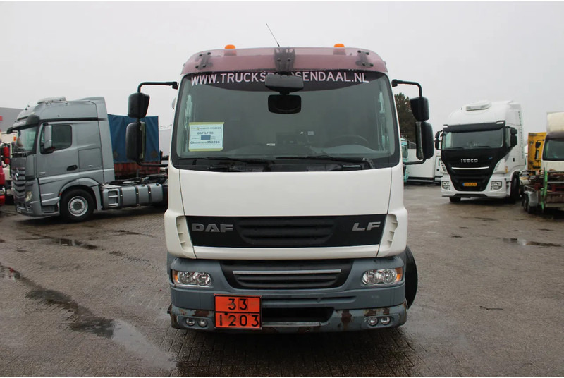 Truk tangki DAF LF 55.280 + 13.000L + 3 compartiment: gambar 15