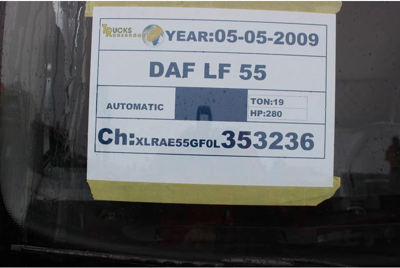 Truk tangki DAF LF 55.280 + 13.000L + 3 compartiment: gambar 16
