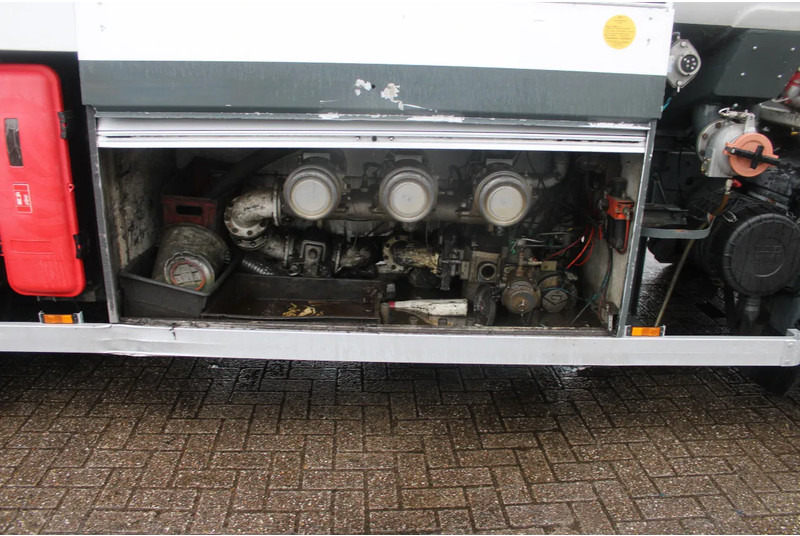 Truk tangki DAF LF 55.280 + 13.000L + 3 compartiment: gambar 18