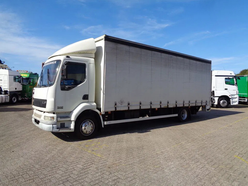 DAF LF55.180 + MANUAL + LIFT - Truk dengan terpal samping: gambar 3 DAF LF55.180 + MANUAL + LIFT - Truk dengan terpal samping: gambar 3