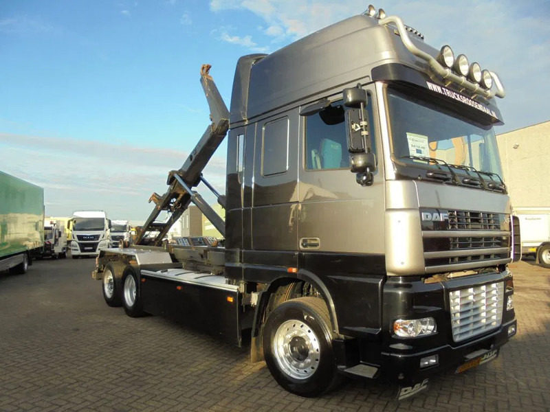 DAF XF 105.480 + 6X2 + Discounted from 16.950,- - Hook lift: gambar 2 DAF XF 105.480 + 6X2 + Discounted from 16.950,- - Hook lift: gambar 2