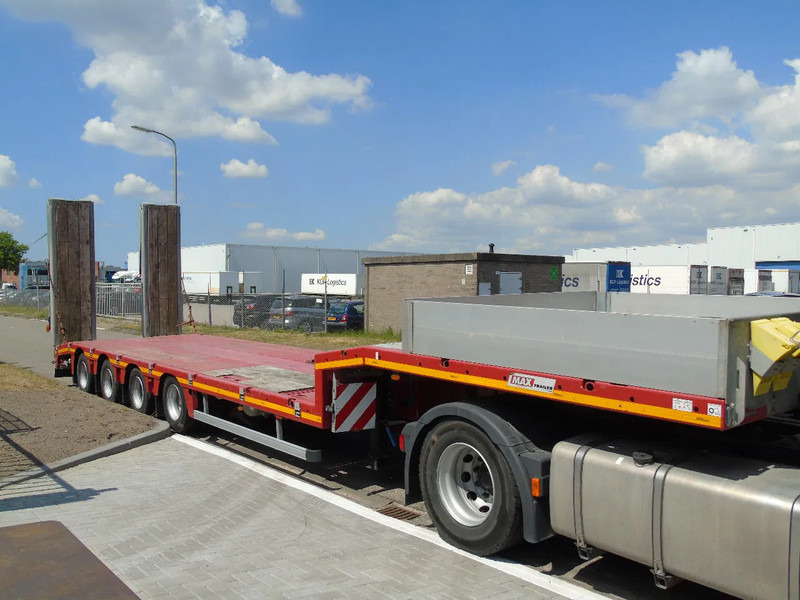 Faymonville 4x AXLE + 6.5 EXTENDABLE + RAMPS FULLY FUNCTIONAL - Semi-trailer autotransporter: gambar 2 Faymonville 4x AXLE + 6.5 EXTENDABLE + RAMPS FULLY FUNCTIONAL - Semi-trailer autotransporter: gambar 2