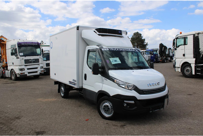 Iveco Daily 35S18 + carrier + electric + 3P - Van berpendingin: gambar 2 Iveco Daily 35S18 + carrier + electric + 3P - Van berpendingin: gambar 2