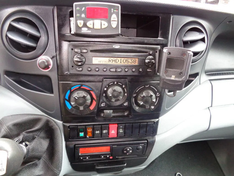 Van berpendingin Iveco Daily 50c15 x+ Manual + Carrier + Flower transport + cooling/heating: gambar 12