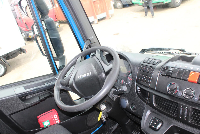 Truk box Iveco Eurocargo 120E18 + LIFT + EURO 6 + 10 PIECES IN STOCK: gambar 12
