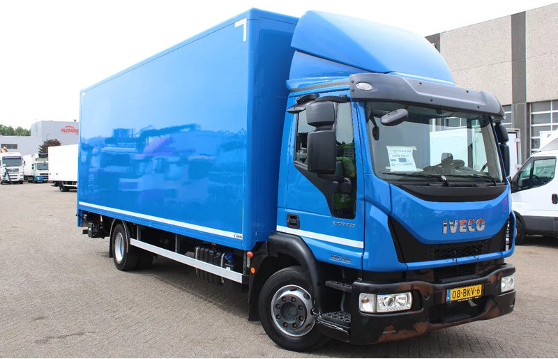 Iveco Eurocargo 120E18 + LIFT + EURO 6 + 10 PIECES IN STOCK - Truk box: gambar 2 Iveco Eurocargo 120E18 + LIFT + EURO 6 + 10 PIECES IN STOCK - Truk box: gambar 2