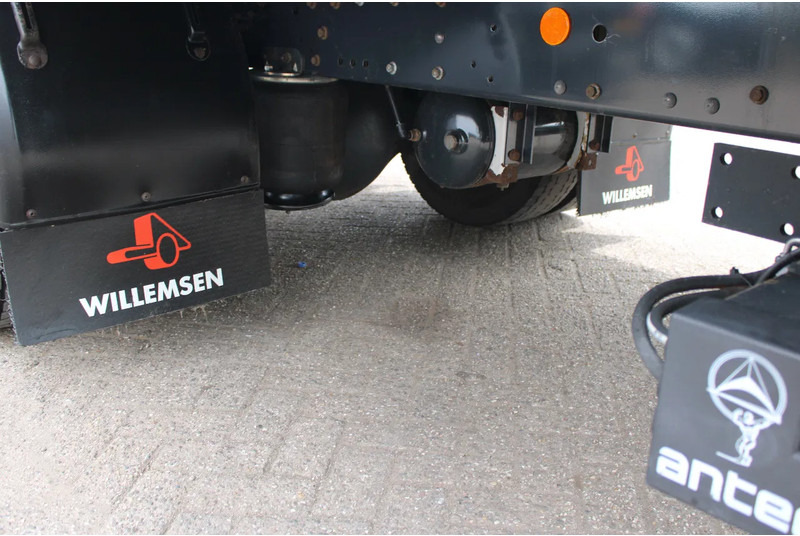 Truk box Iveco Eurocargo 120E18 + LIFT + EURO 6 + 10 PIECES IN STOCK: gambar 20