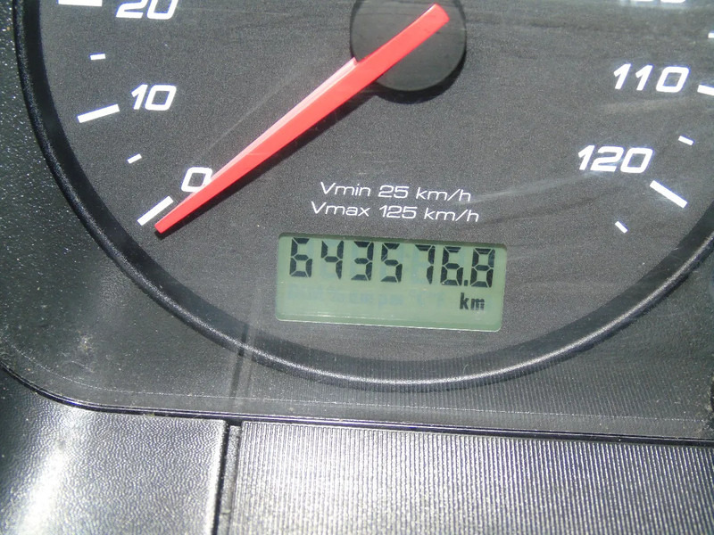 Truk box Iveco Stralis 310 + euro 6 + lift + 2x IN STOCK: gambar 12 Truk box Iveco Stralis 310 + euro 6 + lift + 2x IN STOCK: gambar 12