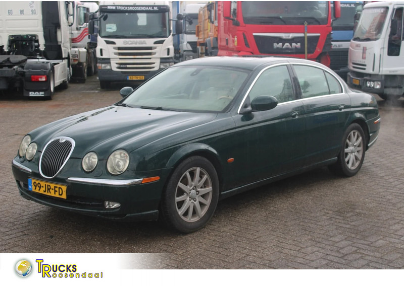 Jaguar S-TYPE 3.0 V6 EXECUTIVE +EURO 3 - Mobil sedan: gambar 1 Jaguar S-TYPE 3.0 V6 EXECUTIVE +EURO 3 - Mobil sedan: gambar 1