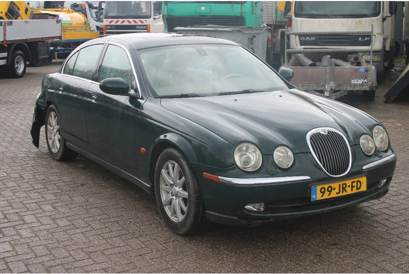 Jaguar S-TYPE 3.0 V6 EXECUTIVE +EURO 3 - Mobil sedan: gambar 3 Jaguar S-TYPE 3.0 V6 EXECUTIVE +EURO 3 - Mobil sedan: gambar 3