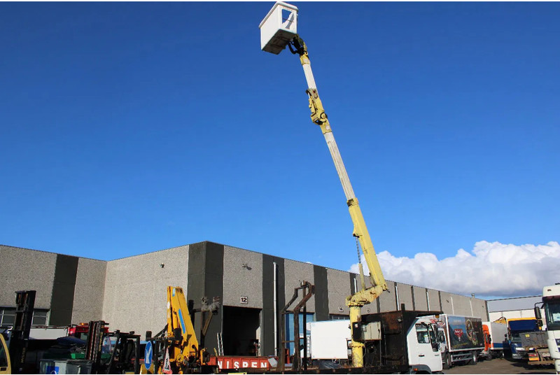 MAN 14.224 + EURO 2 + PTO + CRANE EFFER 95 - Truk derek: gambar 4 MAN 14.224 + EURO 2 + PTO + CRANE EFFER 95 - Truk derek: gambar 4