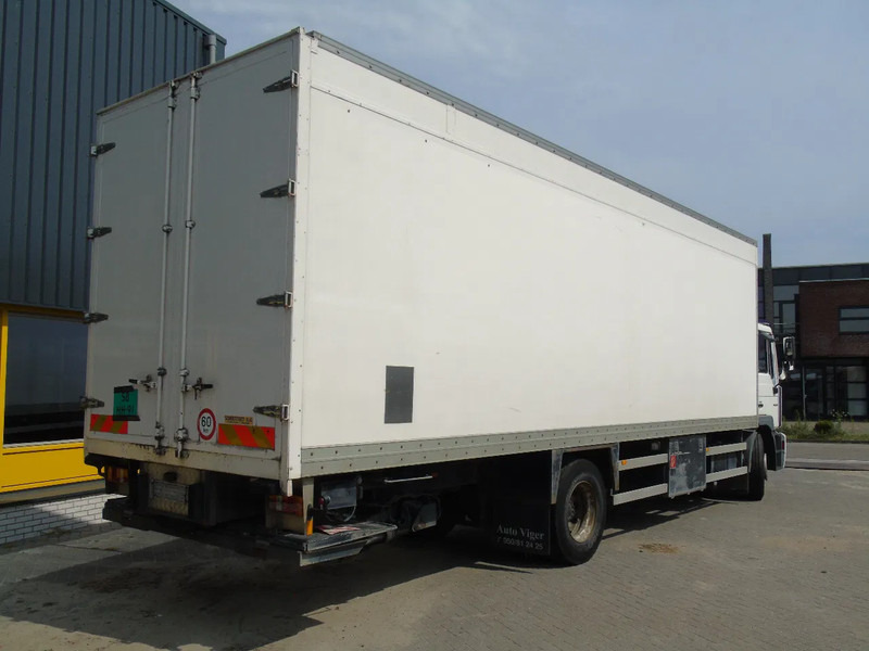 MAN L 220 + MANUAL + EURO 2 + DHOLLANDIA + 19T - Truk box: gambar 4 MAN L 220 + MANUAL + EURO 2 + DHOLLANDIA + 19T - Truk box: gambar 4