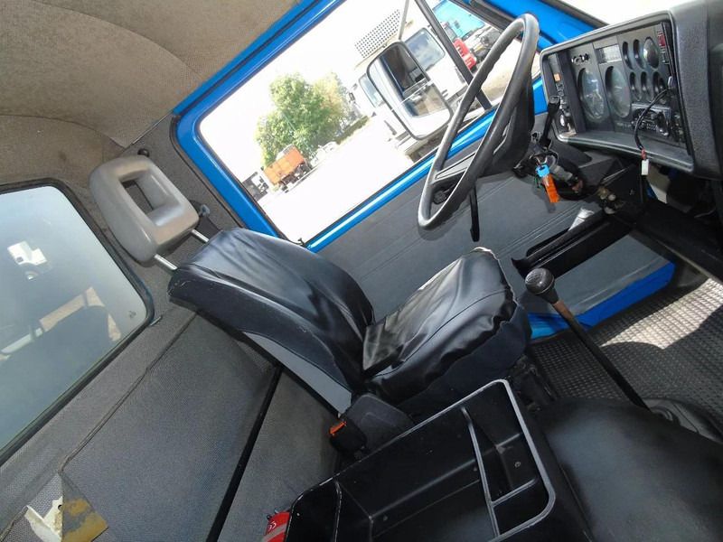 MAN S 10 FL .150 + 2-3 HORSES + MANUAL - Truk pengangkut kuda: gambar 5 MAN S 10 FL .150 + 2-3 HORSES + MANUAL - Truk pengangkut kuda: gambar 5