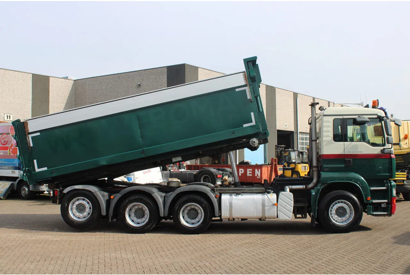 MAN TGA 35.400 8X4 + MANUAL! + NCH kipper/ bitum sprayer - Truk pembawa sistem kabel: gambar 4 MAN TGA 35.400 8X4 + MANUAL! + NCH kipper/ bitum sprayer - Truk pembawa sistem kabel: gambar 4