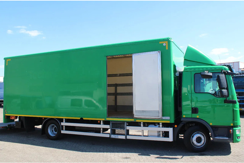 MAN TGL 12.180 + EURO 6 + LIFT + CAMERA - Truk box: gambar 3 MAN TGL 12.180 + EURO 6 + LIFT + CAMERA - Truk box: gambar 3