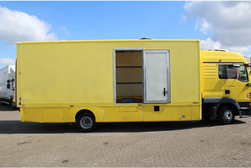 MAN TGL 12.250 + EURO 5 + LIFT - Truk box: gambar 3 MAN TGL 12.250 + EURO 5 + LIFT - Truk box: gambar 3