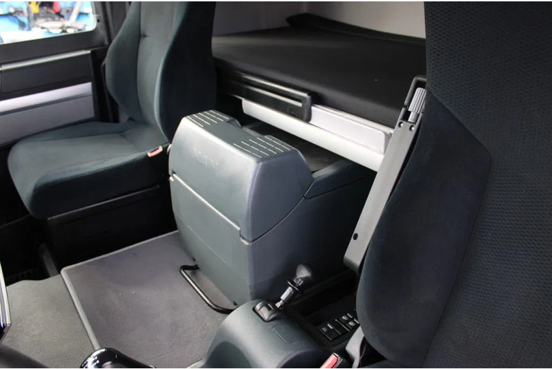 Truk dengan terpal samping MAN TGM 12.250 + EURO 6 + manual + LIFT + BE apk 18-05-2024: gambar 8 Truk dengan terpal samping MAN TGM 12.250 + EURO 6 + manual + LIFT + BE apk 18-05-2024: gambar 8