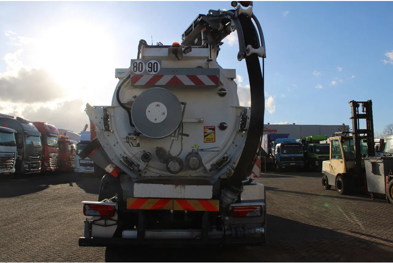 MAN TGM 26.340 + RIVARD 11.8M3 + PUMP + EURO 6 - Truk vakum: gambar 5 MAN TGM 26.340 + RIVARD 11.8M3 + PUMP + EURO 6 - Truk vakum: gambar 5