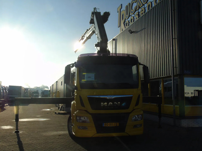 MAN TGS 26.360 + FASSI 420AXP.24 + 6X2 STEERING + 4.876 HOURS + EURO 6 - Truk derek: gambar 5 MAN TGS 26.360 + FASSI 420AXP.24 + 6X2 STEERING + 4.876 HOURS + EURO 6 - Truk derek: gambar 5