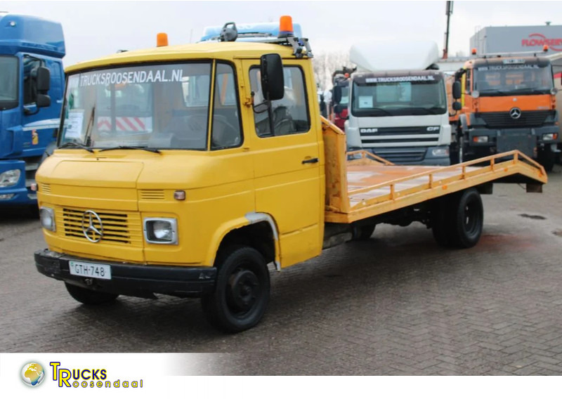 Mercedes-Benz 508 MANUAL - Truk pengangkut mobil: gambar 1 Mercedes-Benz 508 MANUAL - Truk pengangkut mobil: gambar 1
