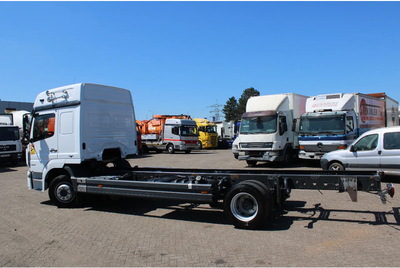 Mercedes-Benz Atego 1224 + euro 6 + 6 CYLINDER - Truk sasis: gambar 5 Mercedes-Benz Atego 1224 + euro 6 + 6 CYLINDER - Truk sasis: gambar 5