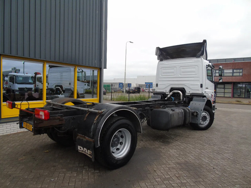 Mercedes-Benz Axor 1824 + EURO 5 + 18T + ENGINE HYDROLIC SYSTEM - Truk sasis: gambar 3 Mercedes-Benz Axor 1824 + EURO 5 + 18T + ENGINE HYDROLIC SYSTEM - Truk sasis: gambar 3