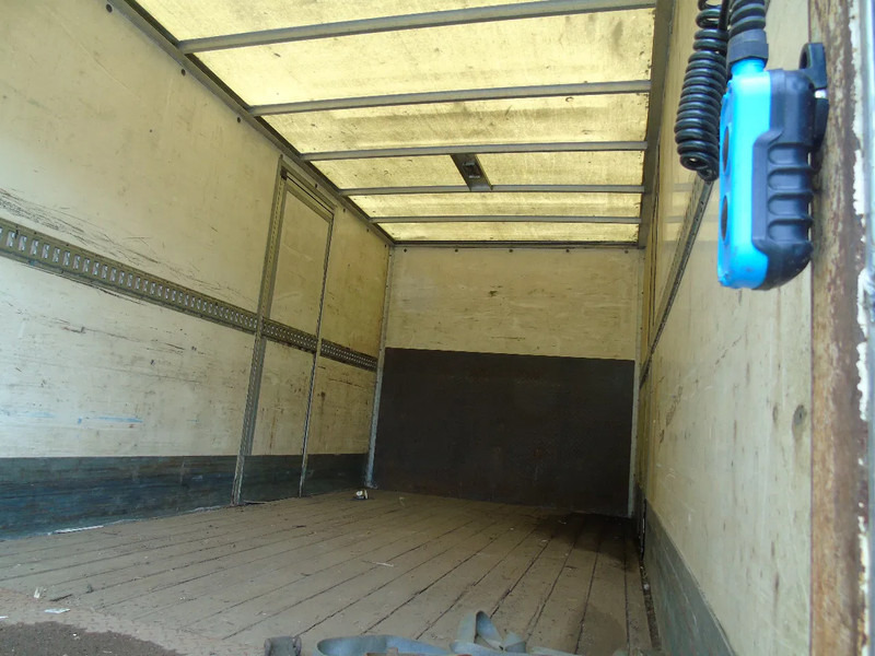 Mercedes-Benz Ecoliner 1117 + EURO 2 + MANUAL - Truk box: gambar 5 Mercedes-Benz Ecoliner 1117 + EURO 2 + MANUAL - Truk box: gambar 5