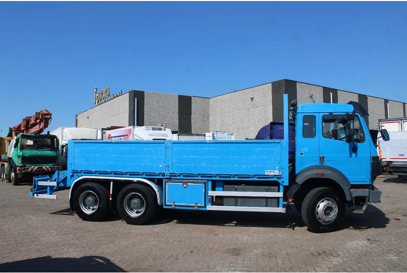 Mercedes-Benz SK 2631 big springs! + EURO 2 + 6X4 + manual/EPS/SPRING/SPRING - Truk flatbed: gambar 4 Mercedes-Benz SK 2631 big springs! + EURO 2 + 6X4 + manual/EPS/SPRING/SPRING - Truk flatbed: gambar 4