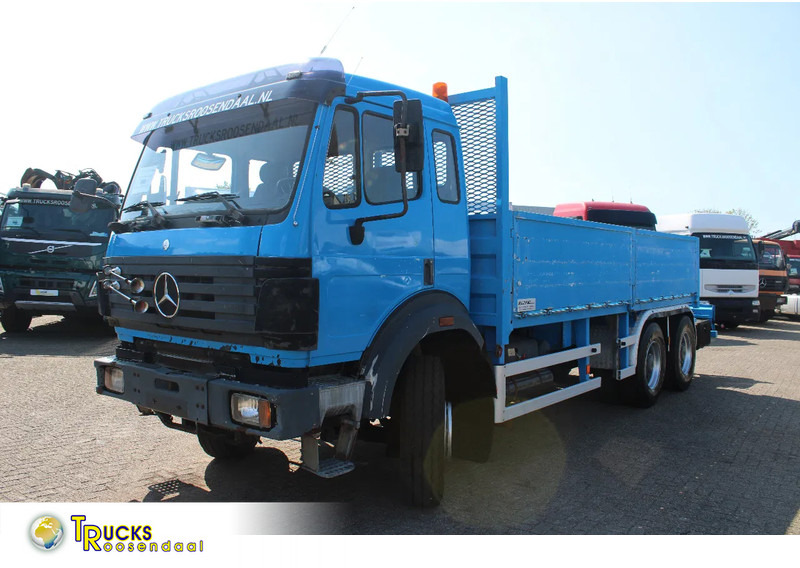 Mercedes-Benz SK 2631 big springs! + EURO 2 + 6X4 + manual/EPS/SPRING/SPRING - Truk flatbed: gambar 1 Mercedes-Benz SK 2631 big springs! + EURO 2 + 6X4 + manual/EPS/SPRING/SPRING - Truk flatbed: gambar 1