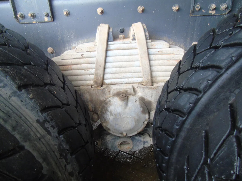 Renault Kerax 420 DCI + MANUAL + SPRING + 6X4 + PERFECT - Truk jungkit: gambar 4 Renault Kerax 420 DCI + MANUAL + SPRING + 6X4 + PERFECT - Truk jungkit: gambar 4