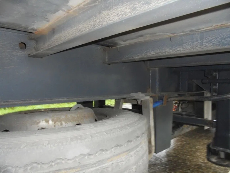 Renders RMAC 9.9 + 2 AXLE + Combi - Trailer kotak tertutup: gambar 5 Renders RMAC 9.9 + 2 AXLE + Combi - Trailer kotak tertutup: gambar 5