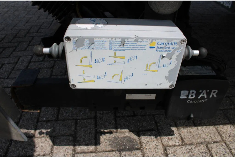 Truk berpendingin Scania G 440 + 6x2 + carrier + euro 5 + lift: gambar 16 Truk berpendingin Scania G 440 + 6x2 + carrier + euro 5 + lift: gambar 16