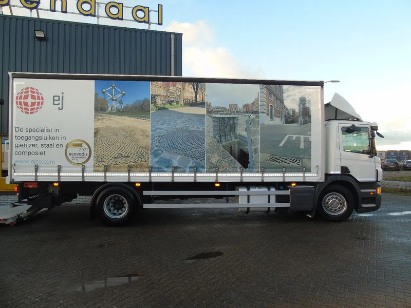 Scania P 370 + LIFT + EURO 6 + 19T - Truk dengan terpal samping: gambar 3 Scania P 370 + LIFT + EURO 6 + 19T - Truk dengan terpal samping: gambar 3