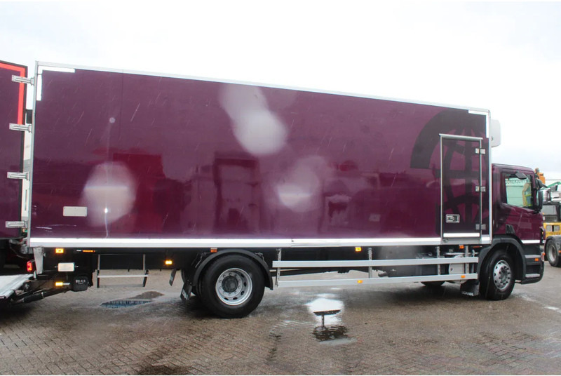 Truk berpendingin Scania P230 + CARRIER + euro 5: gambar 8
