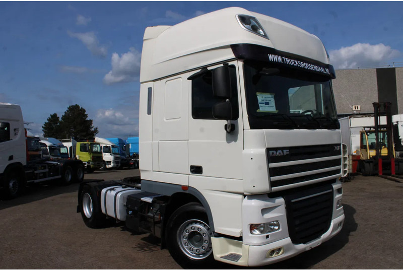 DAF XF 105.460 + EURO 5 + - Tractor head: gambar 3 DAF XF 105.460 + EURO 5 + - Tractor head: gambar 3