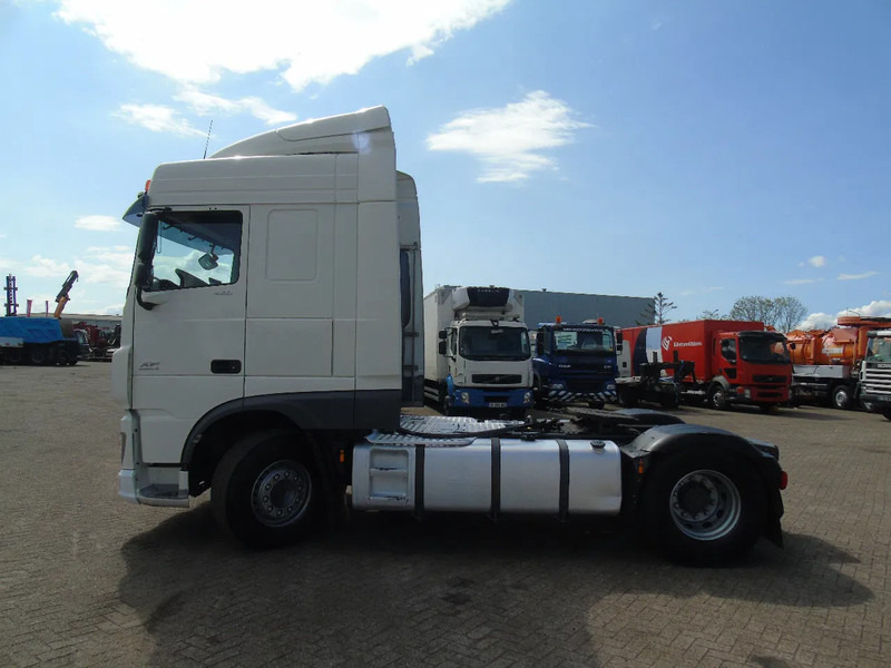 DAF XF 460 + 302KM + PTO + MANUAL + EURO 6 - Tractor head: gambar 4 DAF XF 460 + 302KM + PTO + MANUAL + EURO 6 - Tractor head: gambar 4