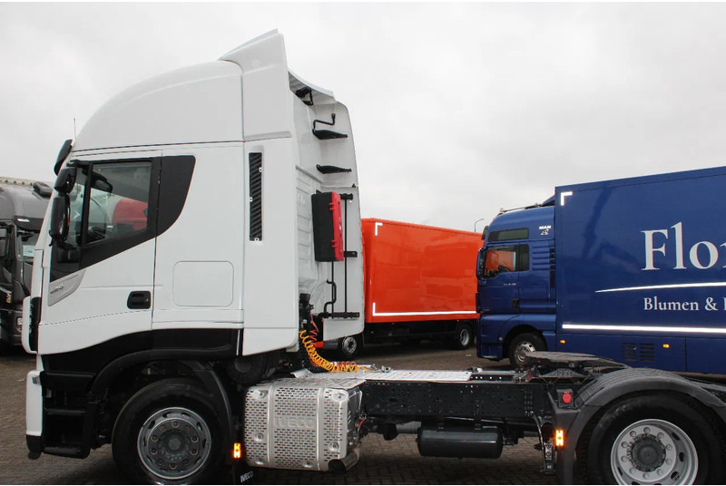 Iveco Stralis 420 + euro 6 - Tractor head: gambar 5 Iveco Stralis 420 + euro 6 - Tractor head: gambar 5