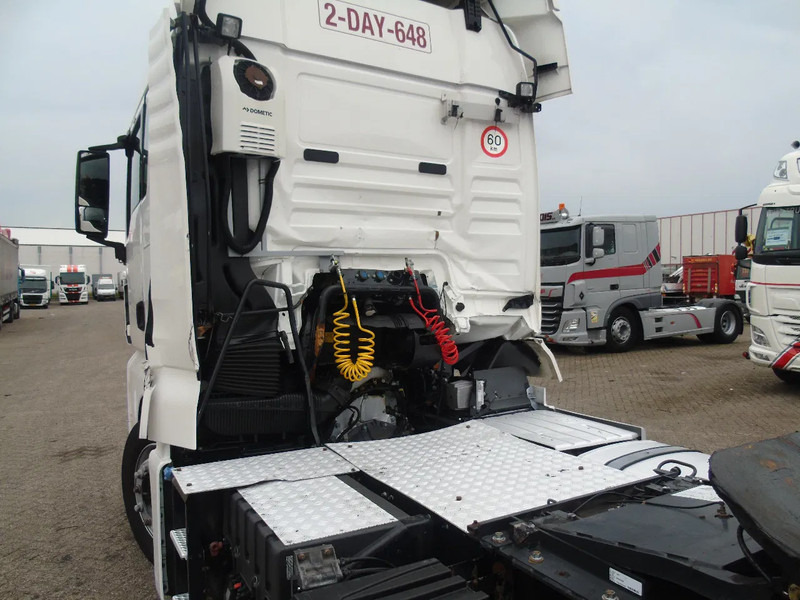 MAN TGX 18.460 + EURO 6 - Tractor head: gambar 3 MAN TGX 18.460 + EURO 6 - Tractor head: gambar 3